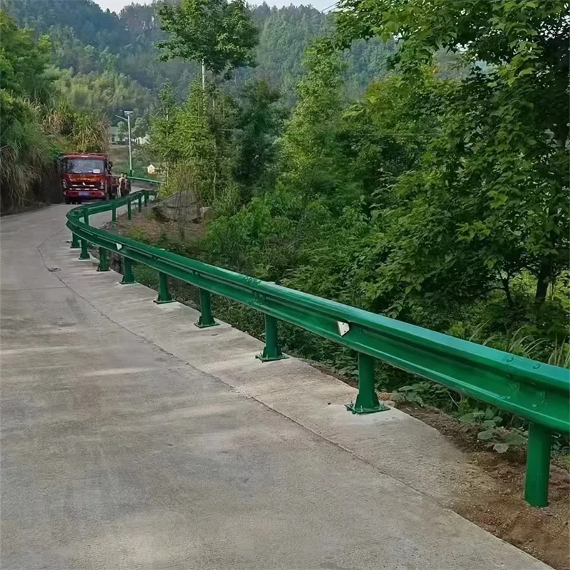 两波护栏